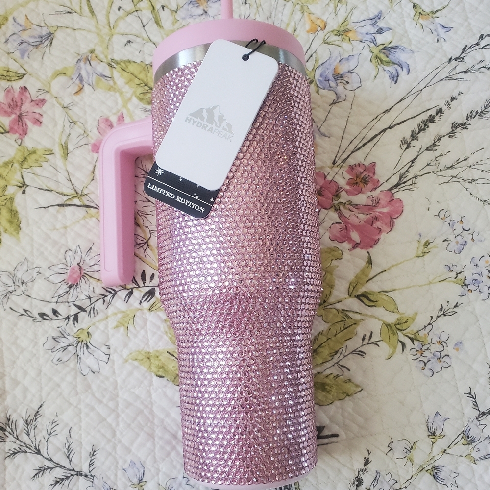 HYDROPEAK PINK RHEINSTONE EMBELLISHED TUBLER - LAST ONE!!  Car CUP  🌟